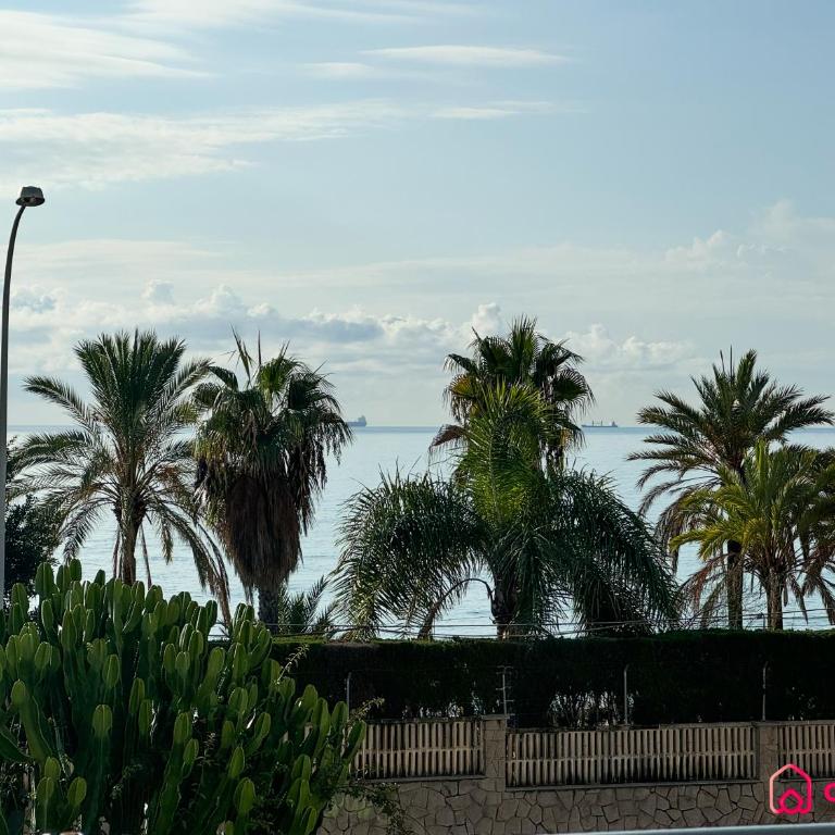 El Apartamento - Three-Bedroom Apartment with Sea View - 43