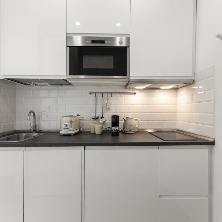 ViaOrtiSuite Pta Romana WiFi & A-C 12 min to Duomo - Appartamento con 1 Camera da Letto - 29
