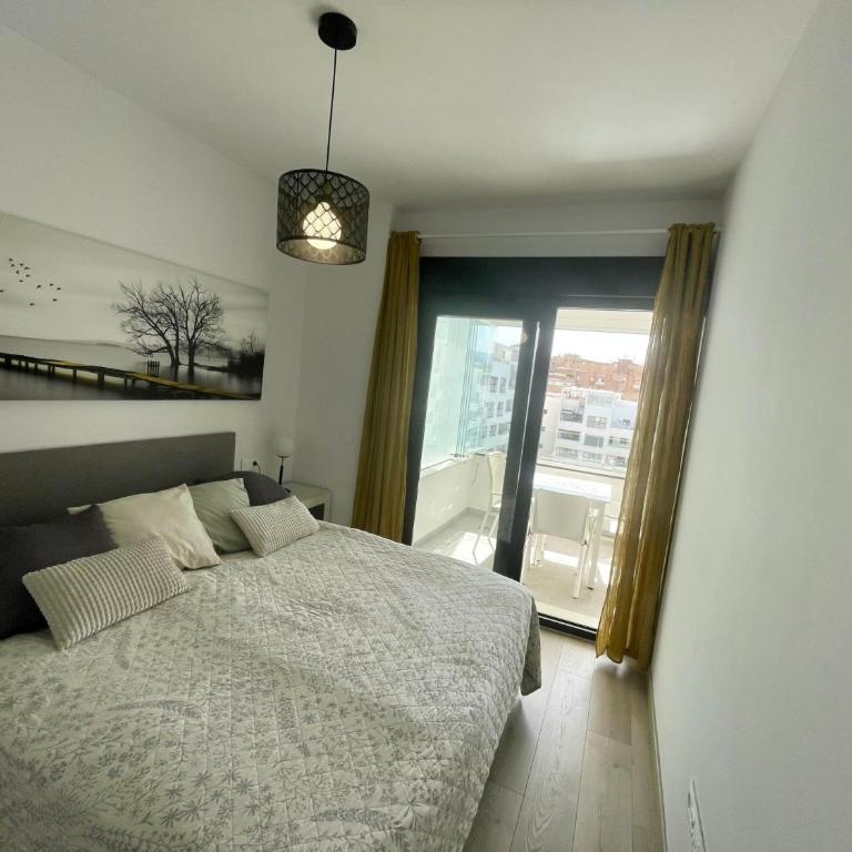 2 Bed Flat - Sleeps 4 - Pool - Parking - Wifi - Apartamento - 3