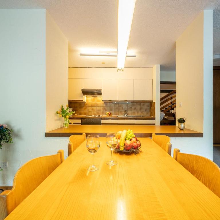 PL 202 Lichtdurchflutete Wohnung mit grossem Balkon Richtung Scuol - Apartment mit Terrasse - 3