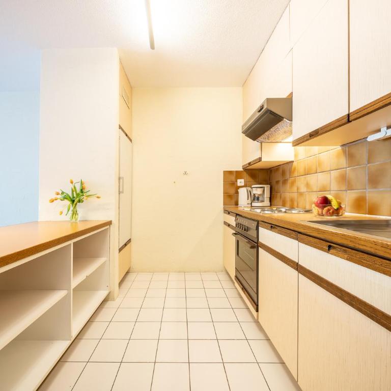 PL 202 Lichtdurchflutete Wohnung mit grossem Balkon Richtung Scuol - Apartment mit Terrasse - 5