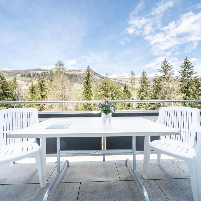 PL 202 Lichtdurchflutete Wohnung mit grossem Balkon Richtung Scuol - Apartment mit Terrasse - 9