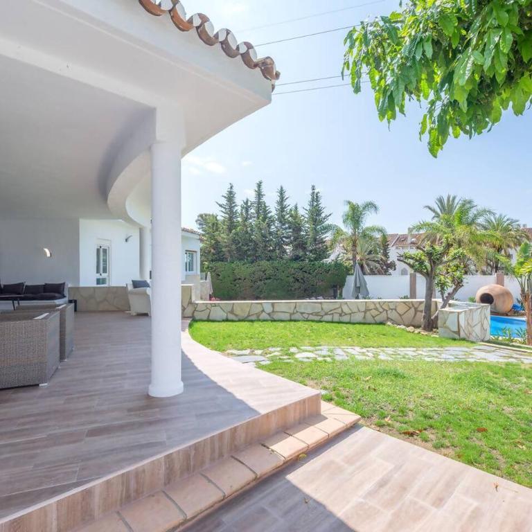 Modern villa close to Fontanilla Beach - Villa con piscina privada - 16