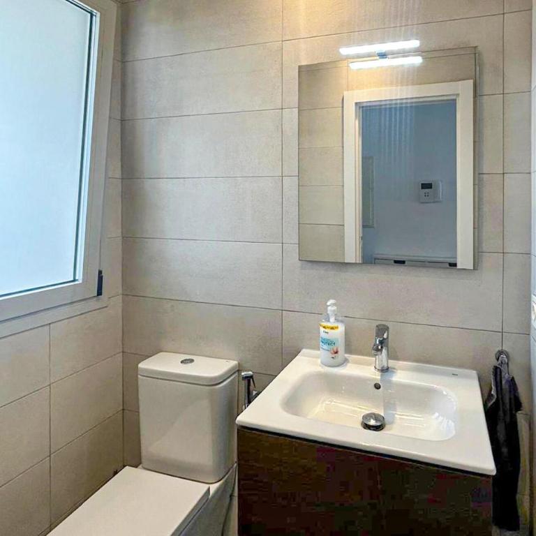 4 Bedroom Gorgeous Home In Fuengirola - Casa de 4 dormitorios - 11