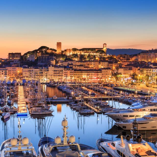 Quiet Private Apartment - 2min Train Station - 5min Palais Croisette - Private entrance - Appartement 2 Chambres avec Terrasse - 31
