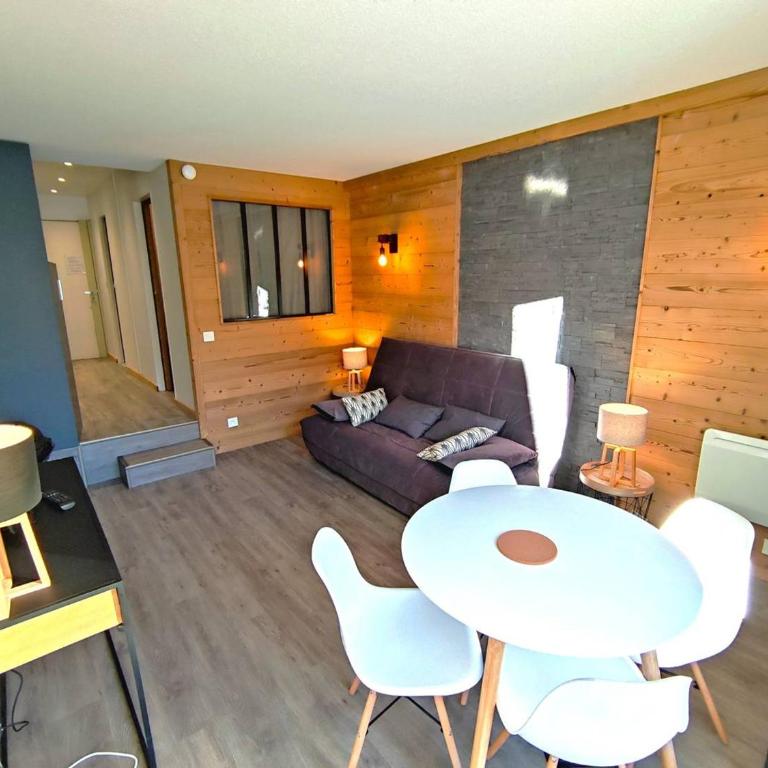 Appartement Rénové 2P avec Balcon Sud, Front de Neige, au Pied des Pistes - Appartement 1 Chambre - 5