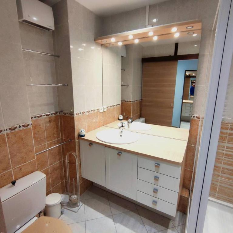 Appartement Rénové 2P avec Balcon Sud, Front de Neige, au Pied des Pistes - Appartement 1 Chambre - 9