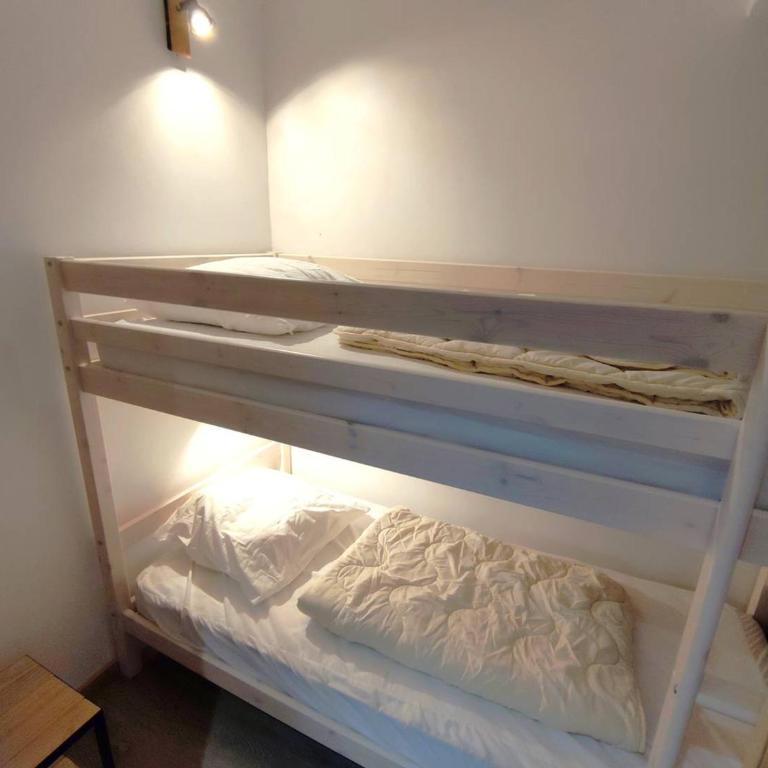 Appartement Rénové 2P avec Balcon Sud, Front de Neige, au Pied des Pistes - Appartement 1 Chambre - 10