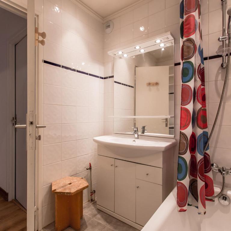 Confortable 3 pièces · Centre · 5 min des pistes · Parking · Wifi - FR-1-518-93 - Apartment - 7