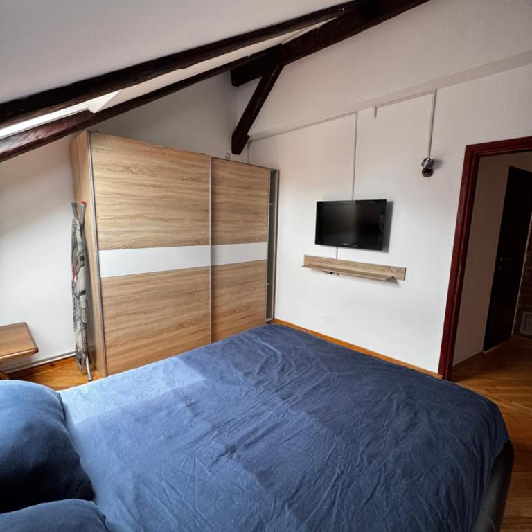 LaraApartman - Apartman sa 3 Spavaće Sobe i Balkonom - 7