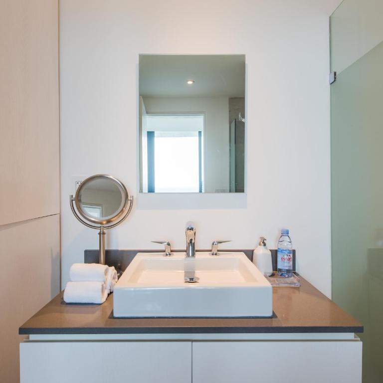 Oceana Residences - Two-Bedroom Apartment with Balcony and Sea View - 13