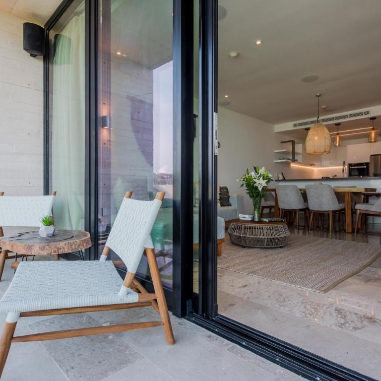 Oceana Residences - Two-Bedroom Apartment with Balcony and Sea View - 15