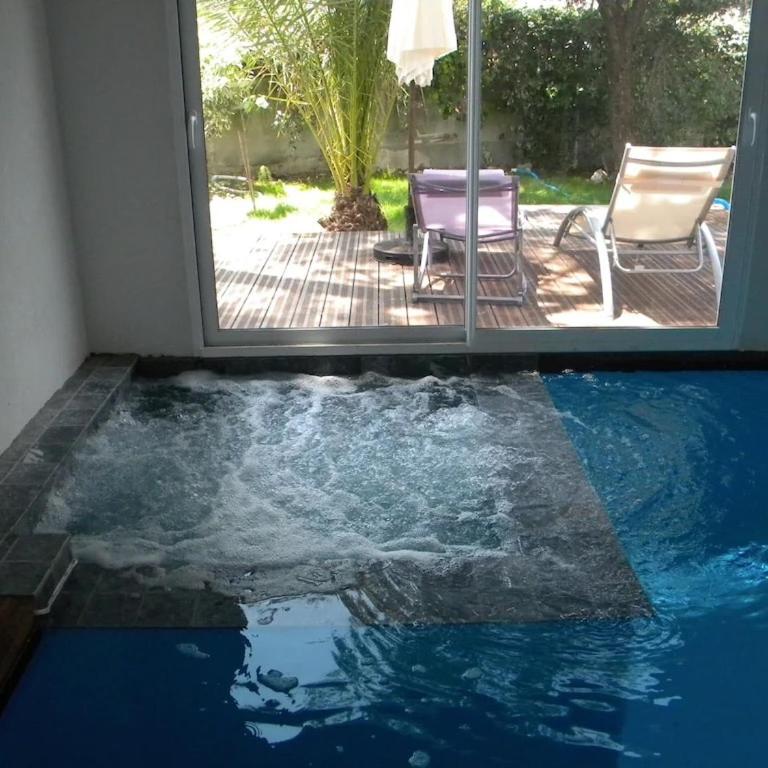 Piscine Intérieure chauffée Appartement Haut de villa - Two-Bedroom Apartment with Private Pool - 19