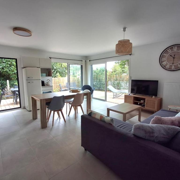 Le Flamboyant, central, plage & port - Apartamento de 2 dormitorios - 9