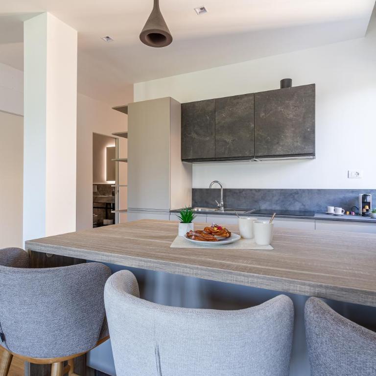 iFlat New AmoR Colosseum Suites - Appartamento con 3 Camere da Letto - 20