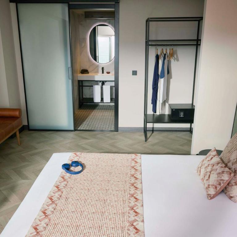 TUI BLUE Atlantic Hills - Deluxe Room with Sea, City or Mountain Views - 6