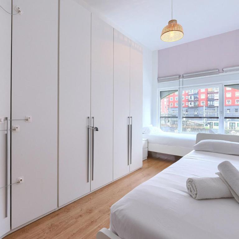 San Anton Old Town by Next Stop Bilbao - Two-Bedroom Apartment - 17