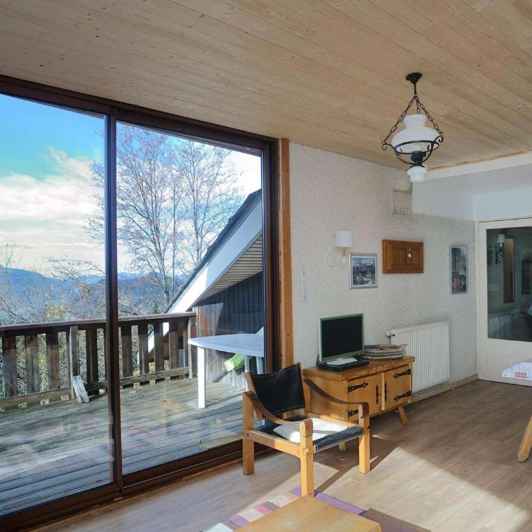 Chalet 3 chambres, 8 pers, terrasse sud, proche remontées, équipements complets - FR-1-572-216 - Chalet - 8