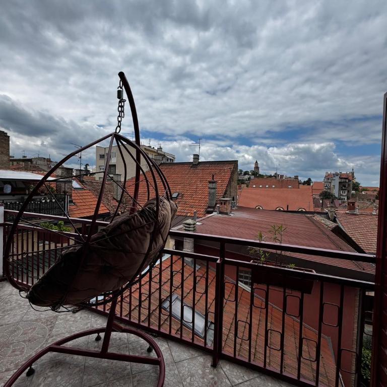 LaraApartman - Apartman sa 3 Spavaće Sobe i Balkonom - 12