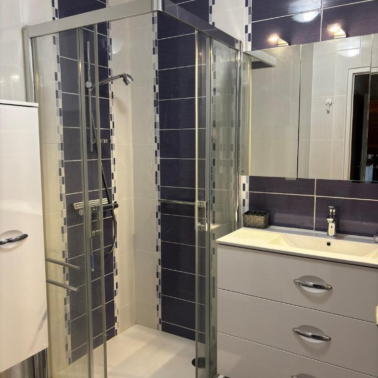 L'ALTÉA - top floor - bright - city center - Appartement 2 Chambres - 9