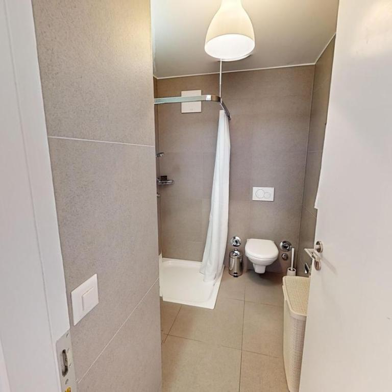 Lausanne City Center Apartments, Minutes Away from the Lake! AM53 - Deluxe Studio mit Queensize-Bett - 12