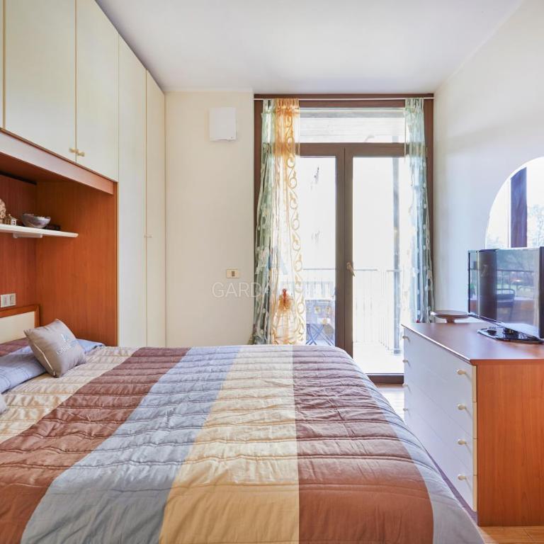 Los Angeles Apt - Terrazza e relax a 250m dal Lago - Appartamento con 2 Camere da Letto - 13