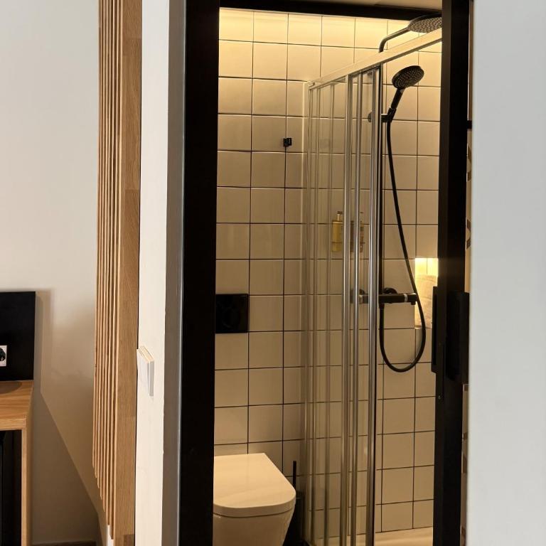 Pou - Habitación Doble con baño privado - 18