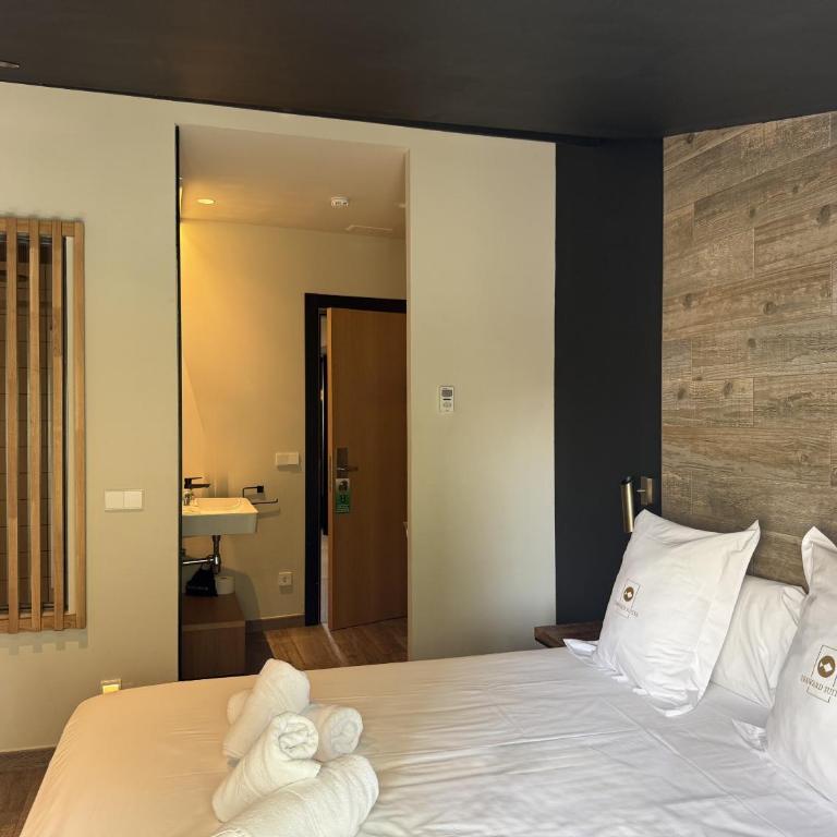 Pou - Habitación Doble con baño privado - 19