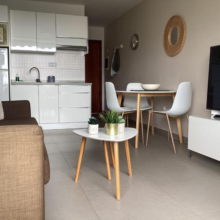 Centro Todo cerca - Apartamento de 2 dormitorios - 8
