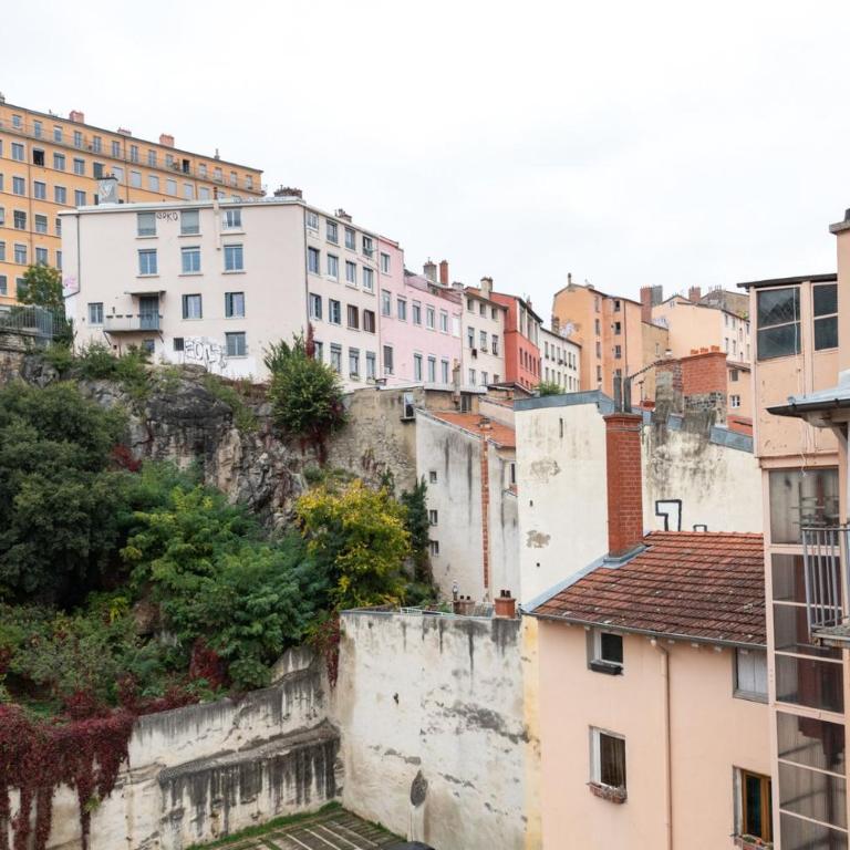Clos Saint Benoît - One-Bedroom Apartment with City View - 39