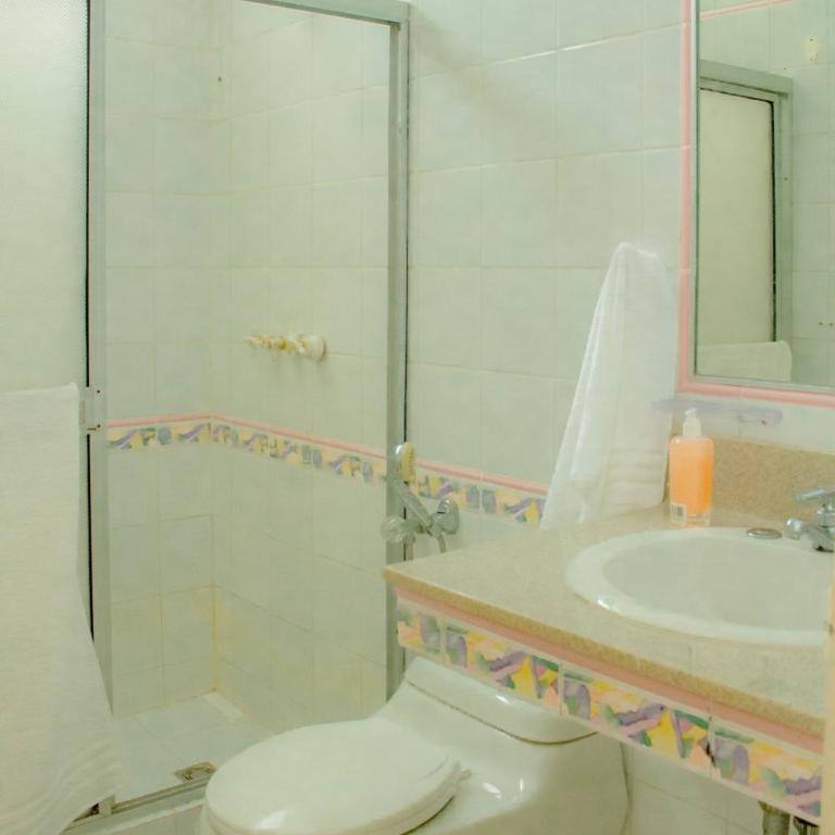 Hermosa casa frente al mar, Piscina, Wifi, AC, Jacuzzi - Villa - Beach Front - 15