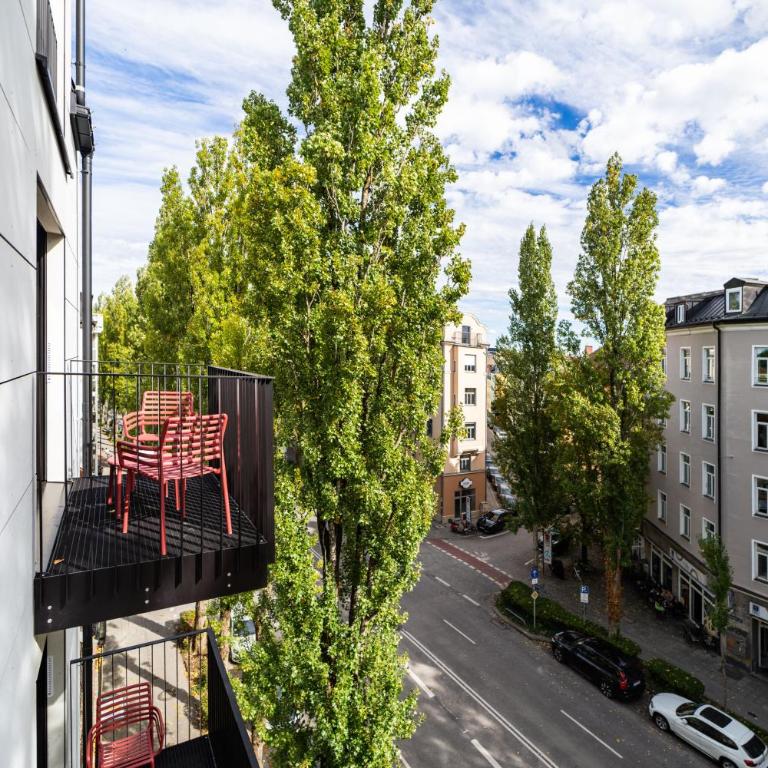 Lindgold Apartments - Suite Apartment with Balcony - 6
