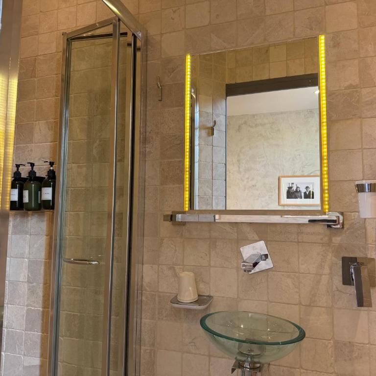 Ideal Sejour Cannes - Hôtel de Charme - Classic Room with Garden View - 4