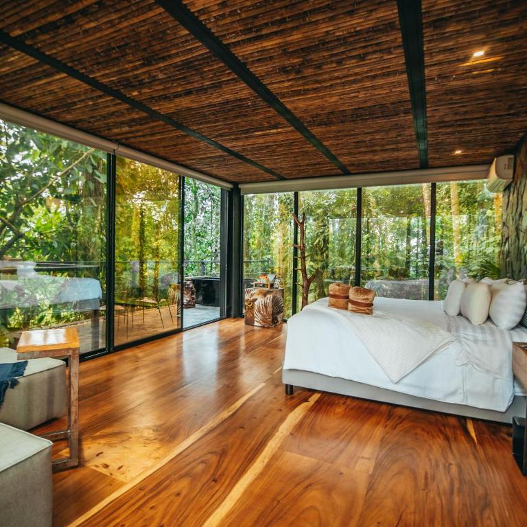 Bio Habitat Hotel - Aviarios Master - 7