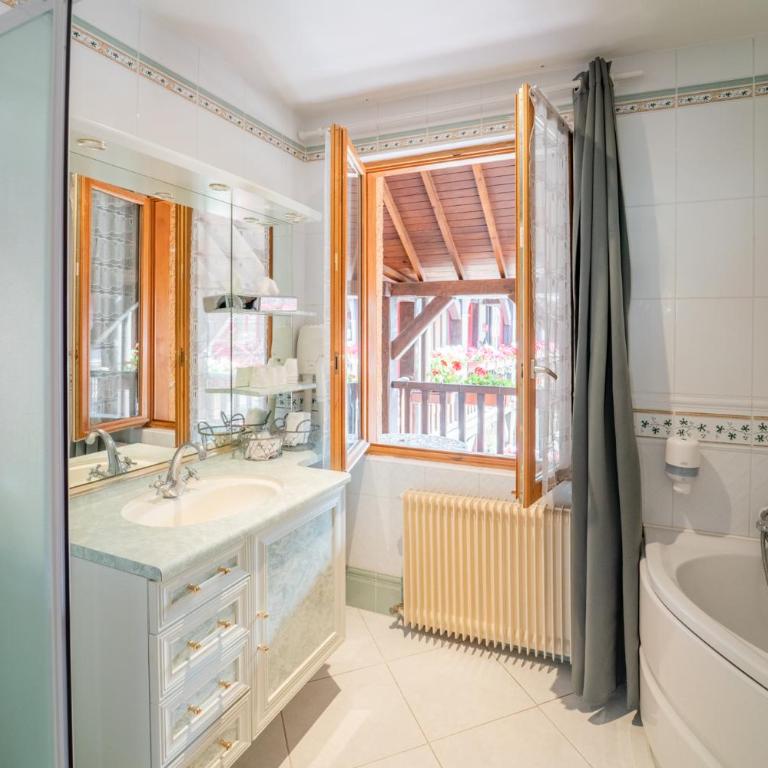 Hotel La Diligence - Chambre Triple - 13
