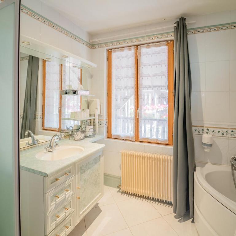 Hotel La Diligence - Chambre Triple - 15