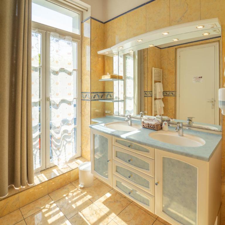 Hotel La Diligence - Chambre Double Deluxe - 22