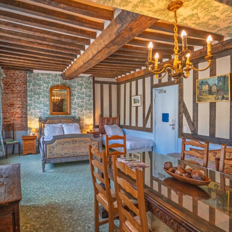 Hotel La Diligence - Chambre Triple - 17