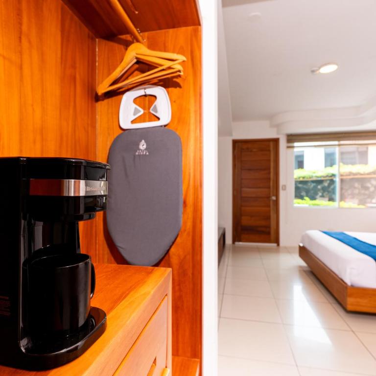 Hotel Ninfa - Habitación Deluxe con cama extragrande - 5