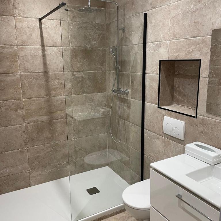 Les Chambres du Faubourg - Chambre Double avec Salle de Bains Privative - 3