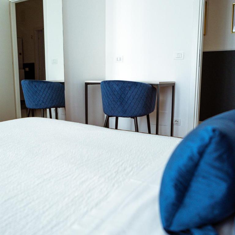 B&B Best Hostel Milano - Camera Matrimoniale con Bagno Privato e Balcone - 7