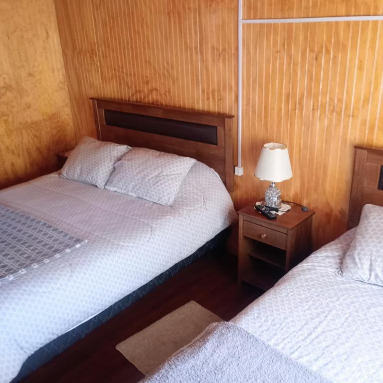 Hostal Villa Portales - Double or Twin Room with Private Bathroom - 1