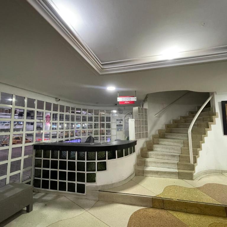 Playa Mar Apt with pool, views and beach access - Two-Bedroom Apartment - 71
