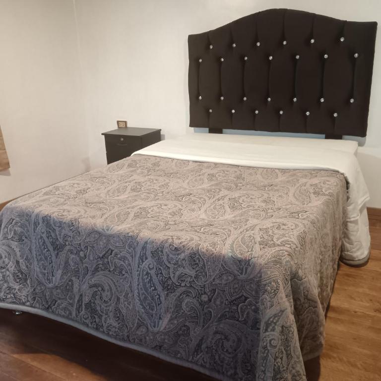 Redy's House - Double Room with Shared Bathroom - 6