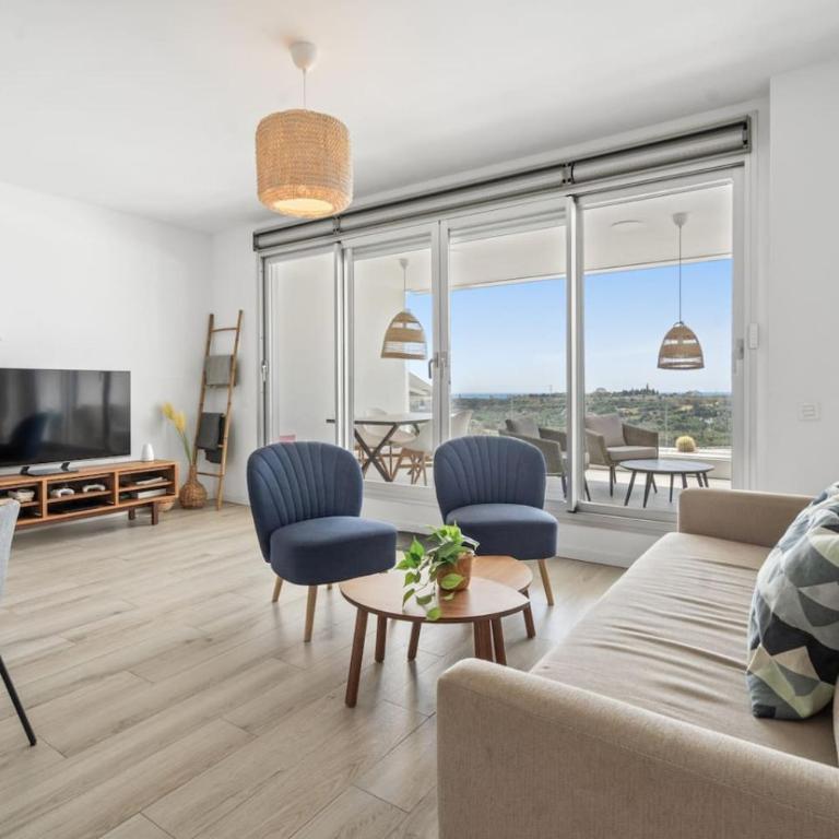 Modern Apartment with Terrace & Sea Views in Cancelada - Estepona - Apartamento de 2 dormitorios - 3