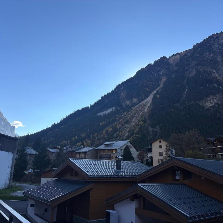 Bel appartement avec grande terrasse, proche du téléphérique - FR-1-464-251 - Apartamento - 9
