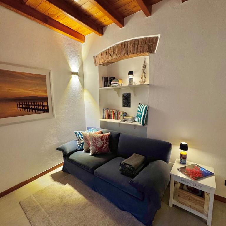 CASA BOSSA - Centro storico a 1 minuto dal mare - Two-Bedroom Apartment - 1