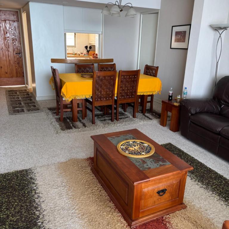 Departamento gran terraza frente al mar - Three-Bedroom Apartment - 2