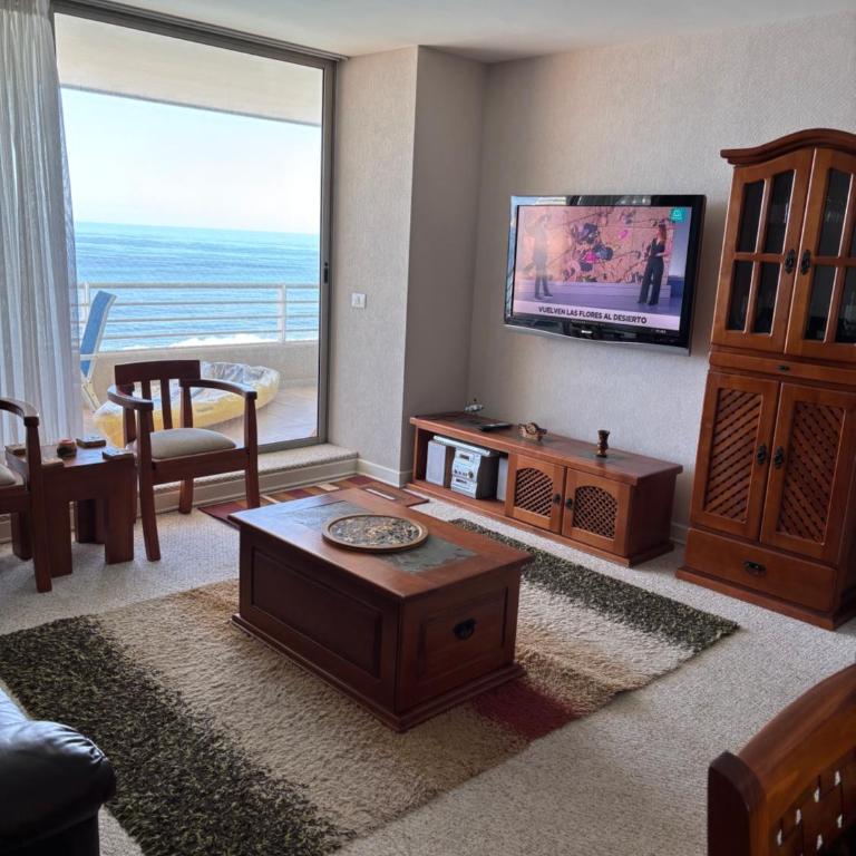 Departamento gran terraza frente al mar - Three-Bedroom Apartment - 5