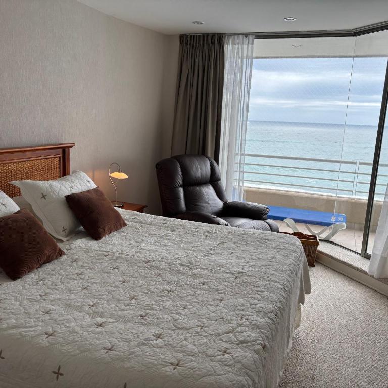 Departamento gran terraza frente al mar - Three-Bedroom Apartment - 6